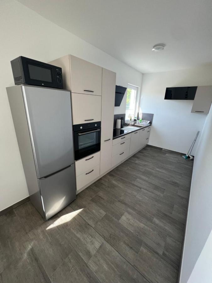 Doppelhaushaelfte Mit Terrasse Villa Elmenhorst/Lichtenhagen Eksteriør bilde